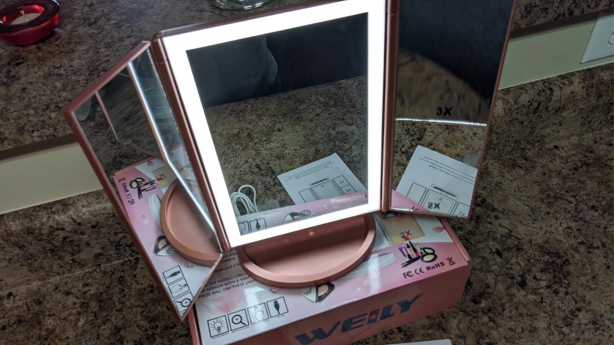 WEILY Lighted Makeup Mirror w LED Trifold Vanity Mirror w