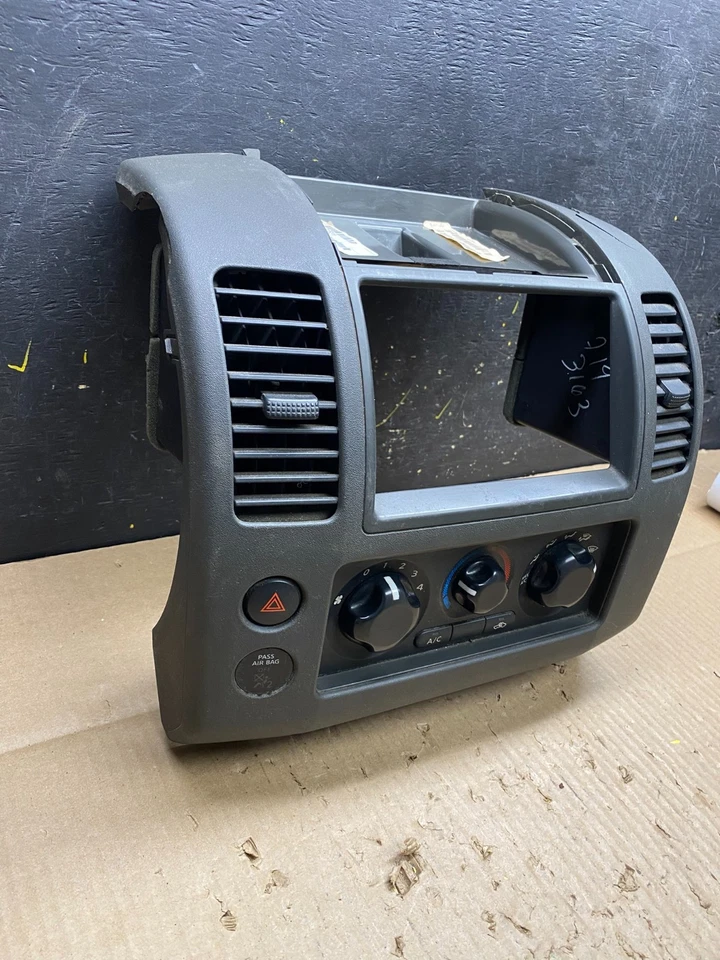 Nissan Xterra 2005-2008 radio aire acondicionado temperatura calor control de clima OEM v1523 DG Foto 3 de 4