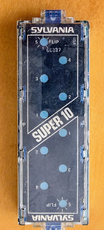 Vintage 1970s Sylvania Flip Flash Super 10 Flash Cube Stick.