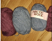 Wool, Grey and Red by Arctic Wool