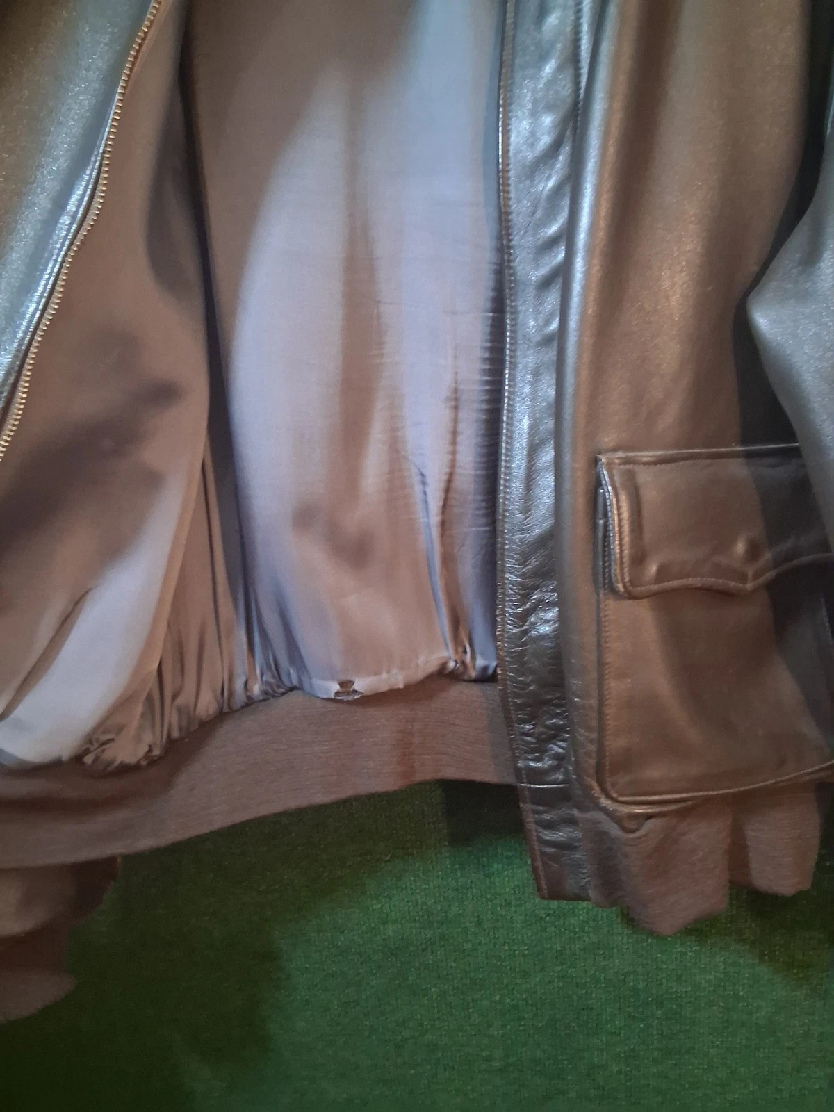 Aero Leather Bomber A-2 Dark Seal Horsehide Sz-48 - product detail image 4