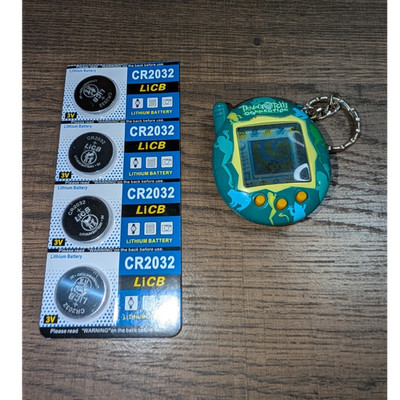 Tamagotchi Connection Virtual Pet Electronic Game Keychain Teal/Green w/ CR2032