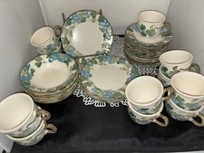 Vintage Metlox Poppytrail Sculptured Grape Cups  Saucers Bowls Salad Plates 32pc