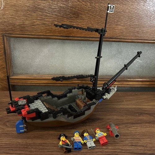 Vintage LEGO Pirates set 6268 Renegade Runner (no box, no instruction manual)