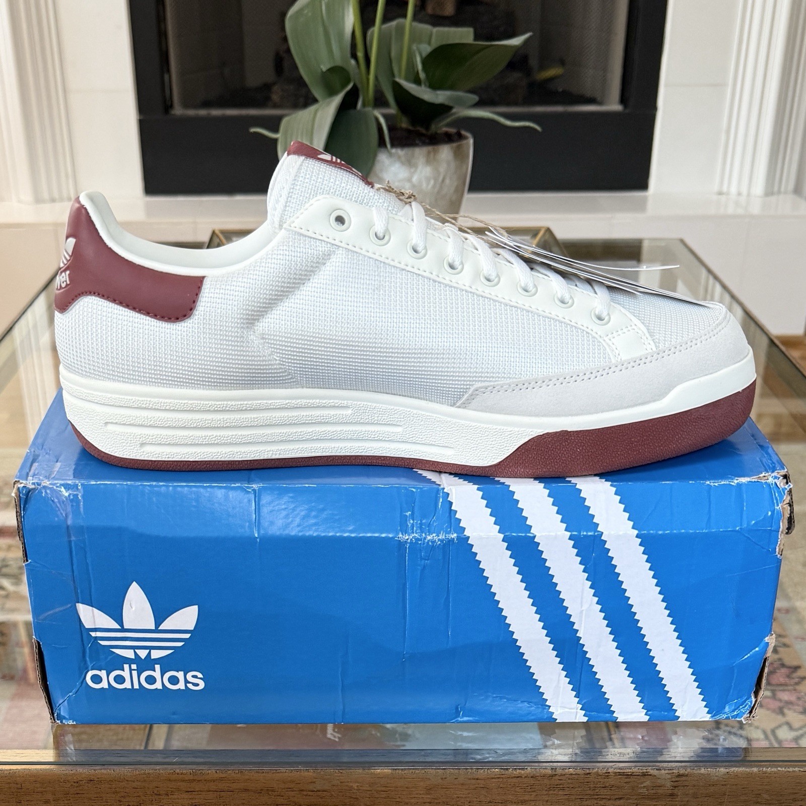 SAOLA Taglia 10 5 Adidas Rod Laver Off White Ruby JQ2474 SPEDIZIONE IN GIORNATA