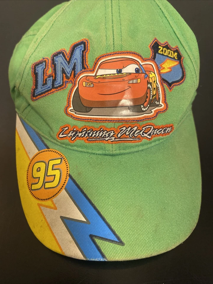 Sombrero bordado lazo de gancho vintage de Disney Lightning McQueen verde para niños pequeños Foto 2 de 4