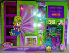 Polly Pocket Movie Time Quick Click Doll & Adorable Storable Cruisin Closet Sets