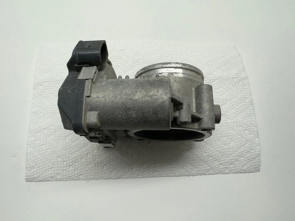 Carrocería del acelerador original barato Audi A6 Quattro 3,0 L 2009 2010 2011 2012 2013-2018 Foto 4 de 4