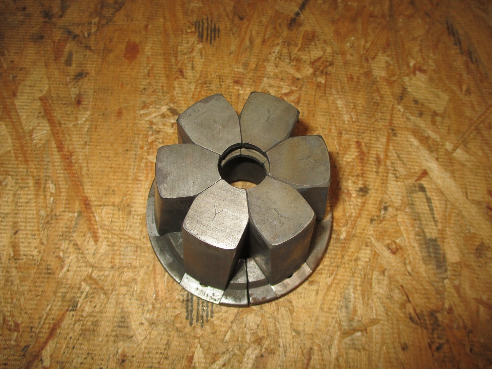 Gates 707 Crimper for sale Only 2 left at 75