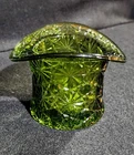 Vintage Fenton Daisy And Button Avocado Green Glass Top Hat 3.25x3.25"