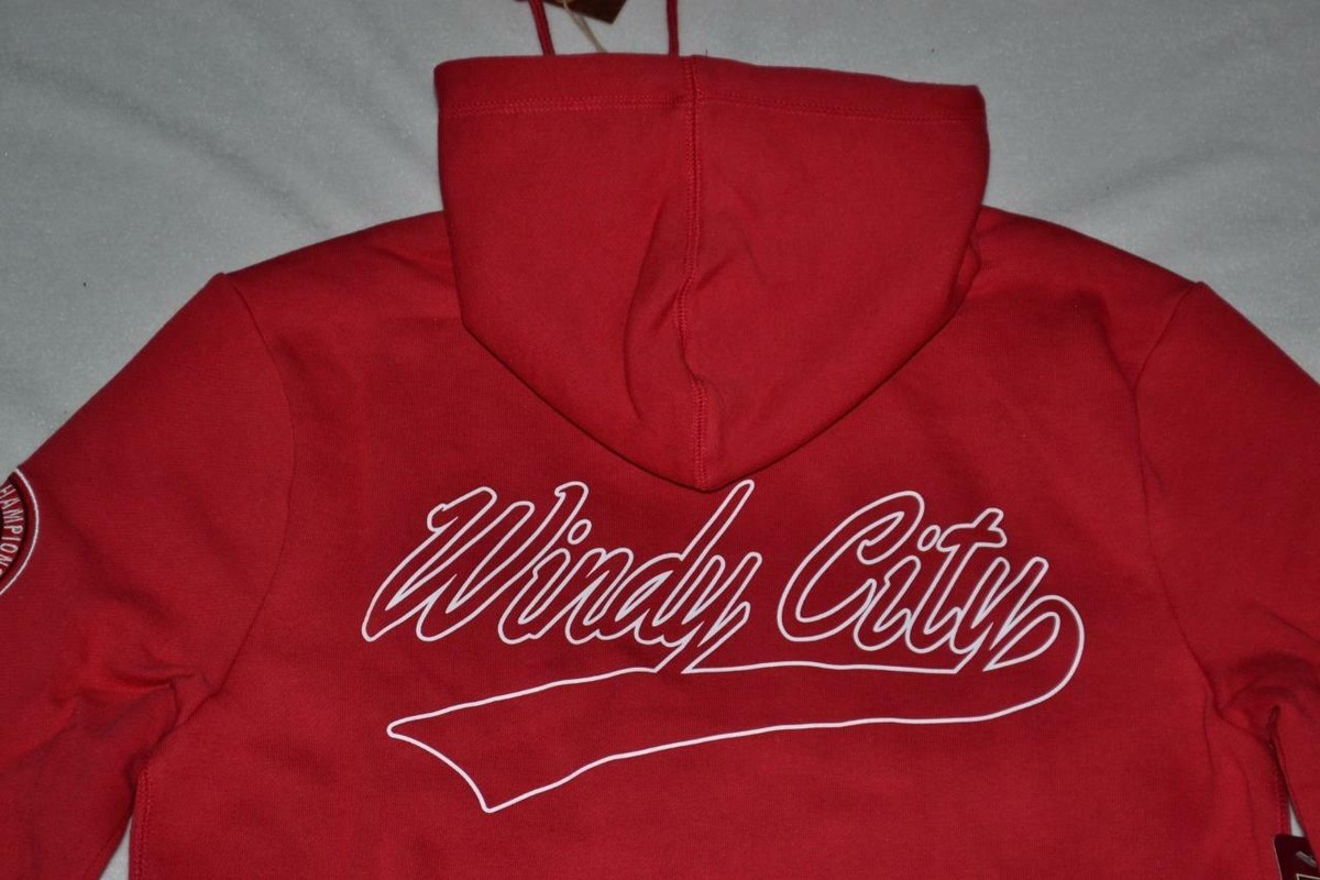 Mitchell & Ness Men's Chicago Bulls Champ City Hoodie - Red - M