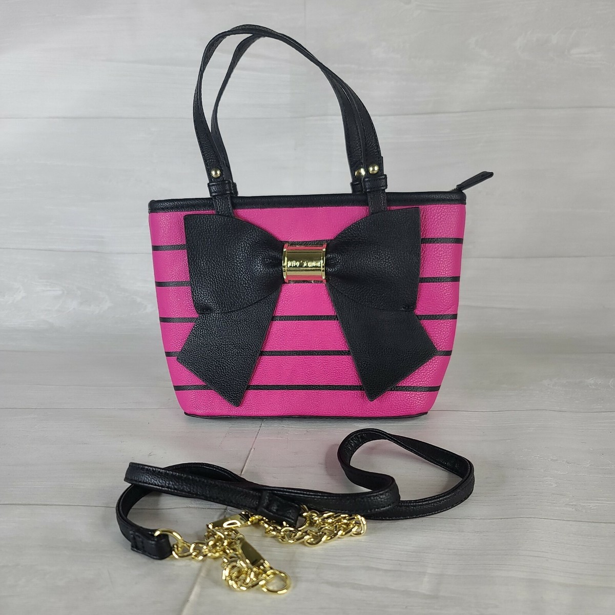 BETSEY JOHNSON BUCK BOW MINI FUCHSIA PINK+BLACK STRIPE PVC  display picture 1