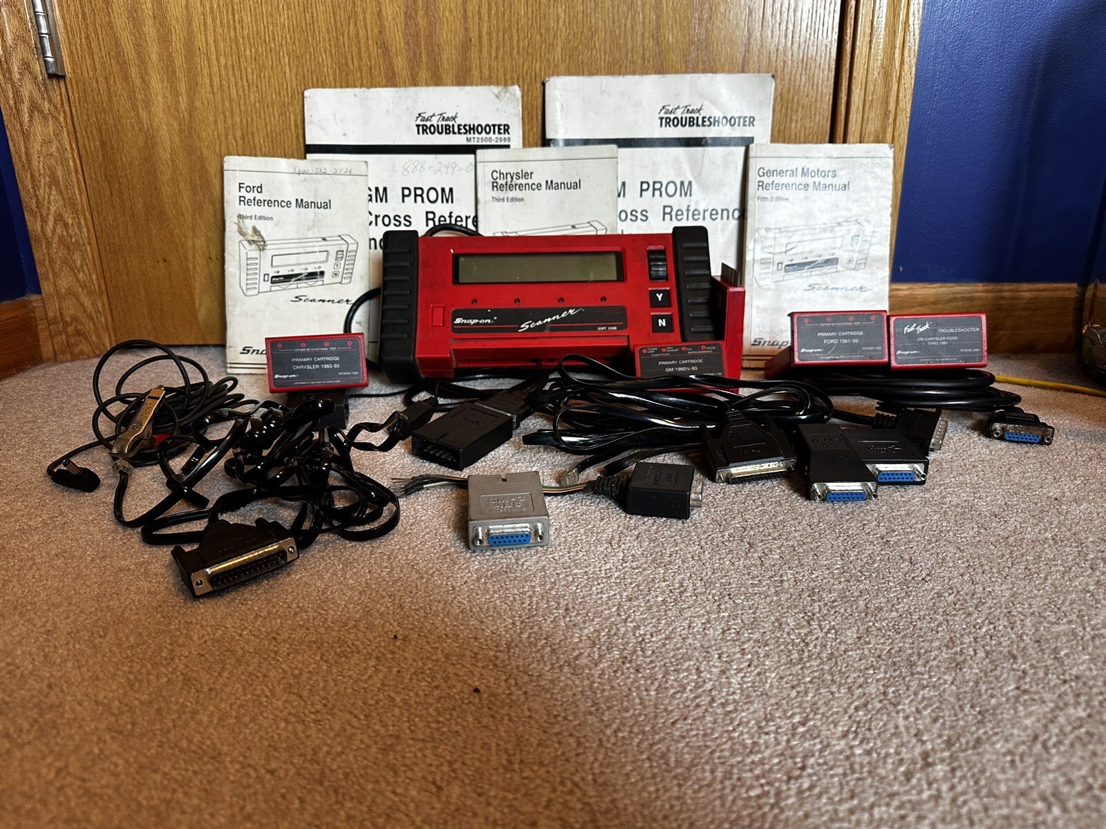 SnapOn OBD Diagnostic Scanner MT2500 w Cords, Cartridges, User Manual