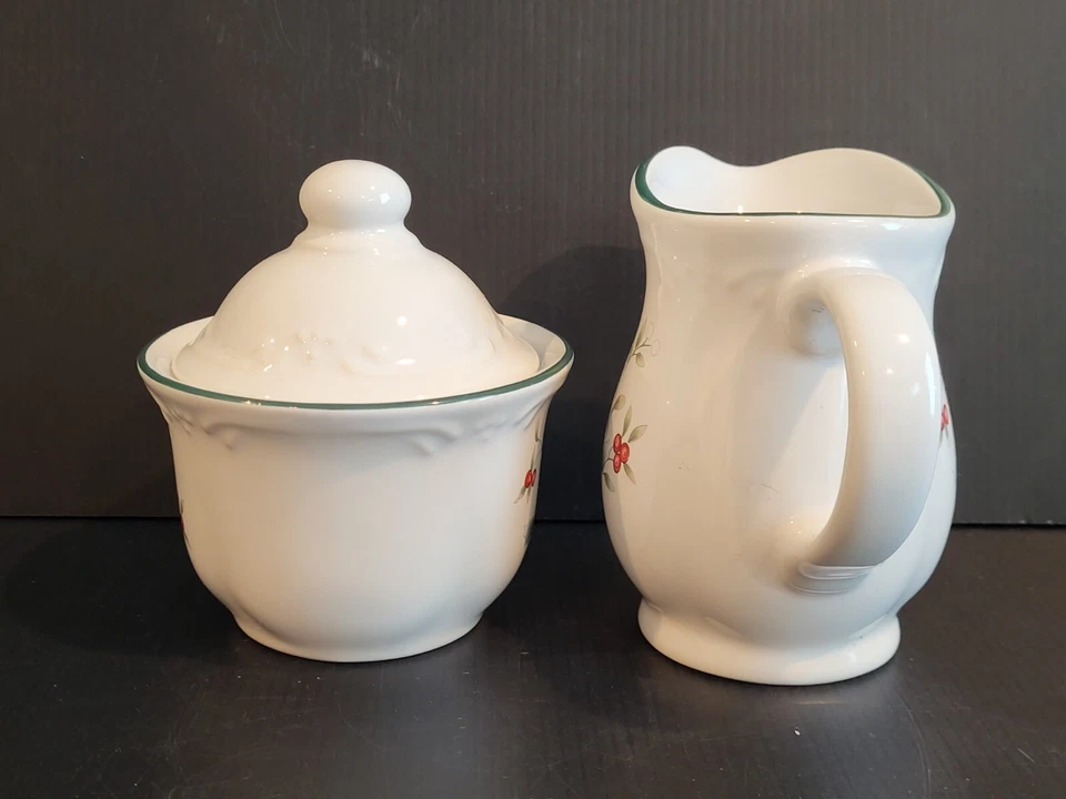 Pfaltzgraff WinterBerry stoneware sugar bowl and cream pitcher - Image 2 of 4