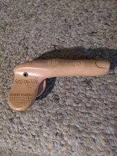 Rare 1960’s Deluxe Reading Topper Sixfinger Spy Gun Finger James Bond 007 HTF 