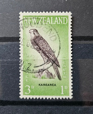 Briefmarke - Neuseeland / New Zealand - Health Stamp 1961 - Karearea - 1D