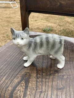 Manx Cat Figurine Rushton Artware Isle Of Man Ceramic Grey & White Cat
