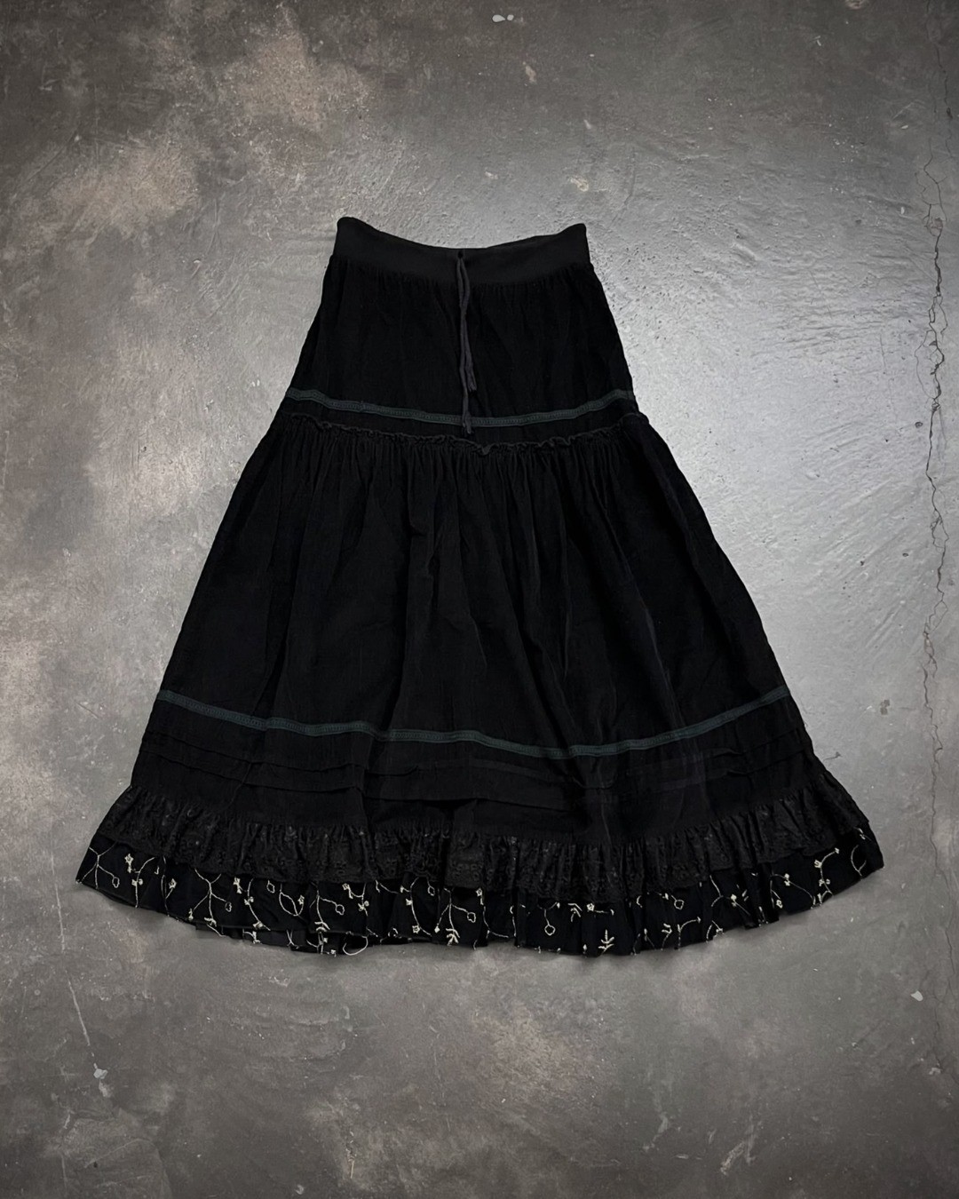 Vintage avant-garde skirt