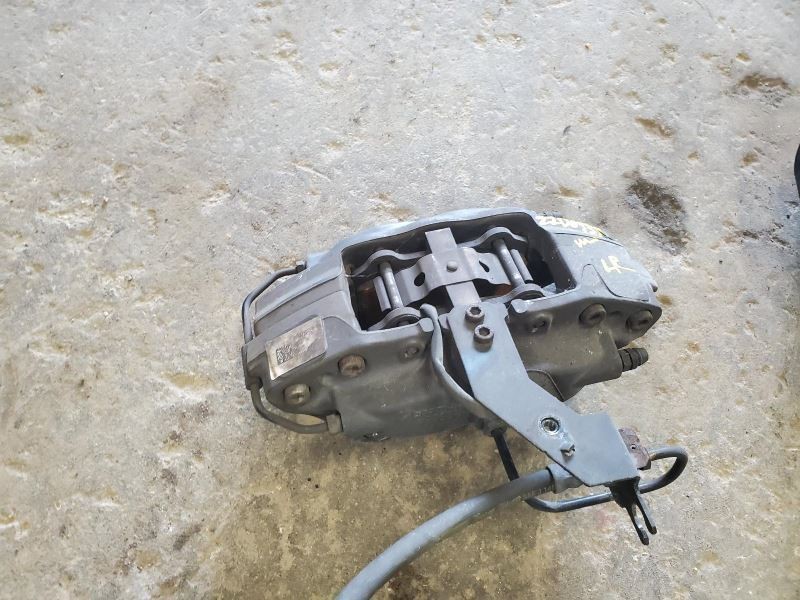Maserati Ghibli    2020 Caliper 1670547