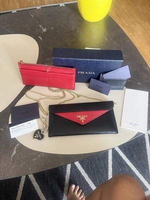 PRADA Saffiano Leder Geldbörse Damen Wristlet schwarz/rot Kette Logo 2tlg 1MH132