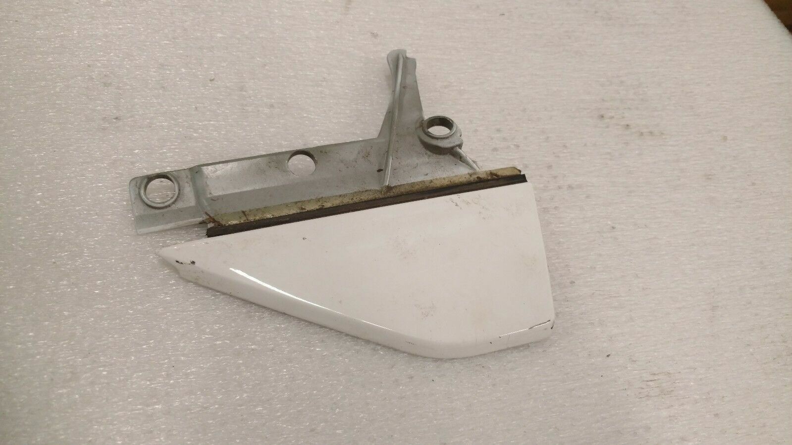 LAMBORGHINI GALLARDO LP560 SPYDER PASSENGER DOOR TRIANGLE TRIM OEM 407837902