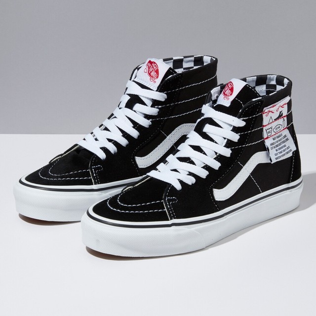 skate high top shoes