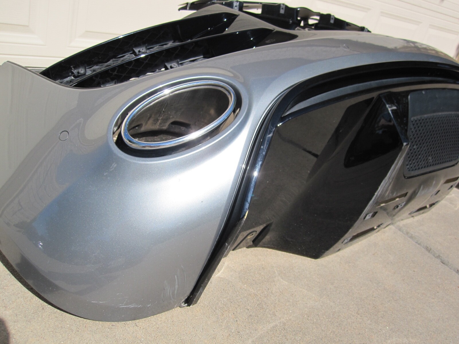 10-12 Audi R8 V10 Complete Rear Bumper Cover Skin Grilles trims Facia Sensors