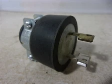 NEW Arrow Hart 15A 125V 7506 Safety Grip Plug   *FREE SHIPPING*