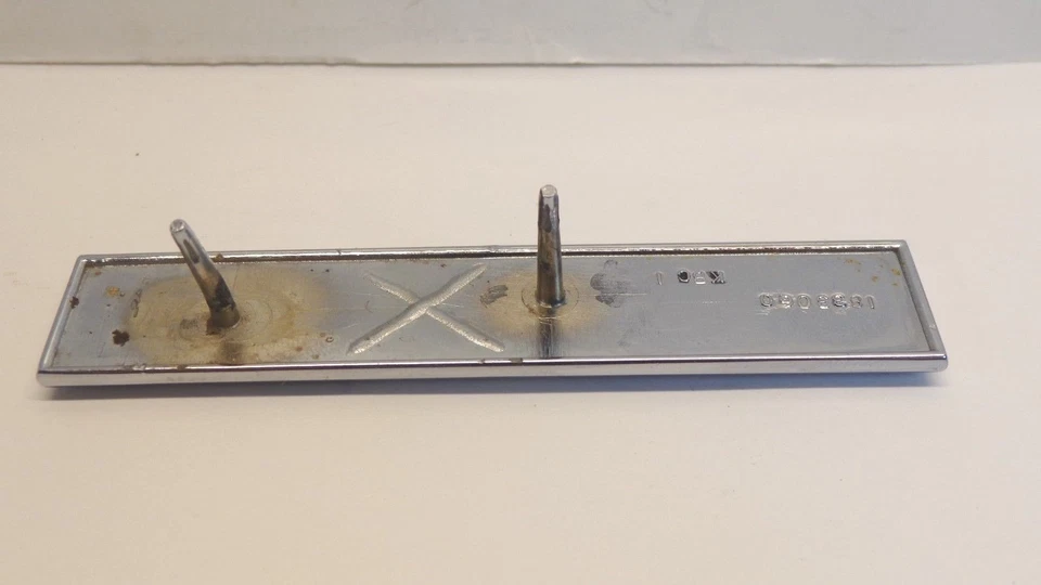 Coche Motor Trend vintage 1983 del año tablero designación Renault Alliance 2 puertas Foto 3 de 4