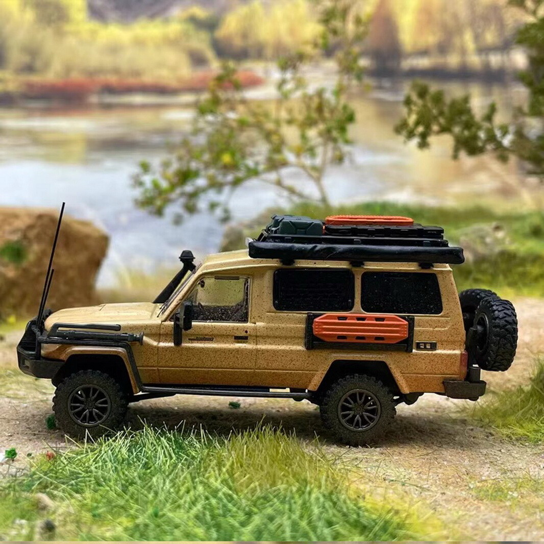 Autobots 1/64 Toyota Land Cruiser LC78 Yellow Muddy Diecast Car