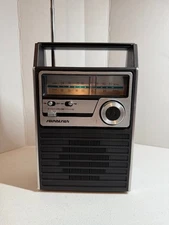 Soundesign AM FM Portable Radio Model 2227- Vintage Radio - Tested