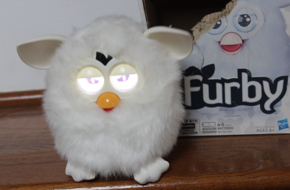Hasbro 2012 White Furby Rare Collectible Toy Tested/Working with