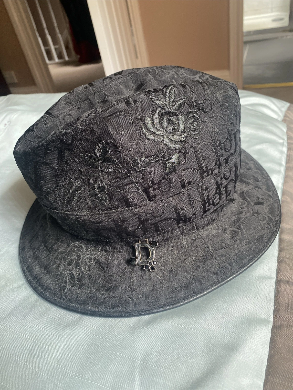 Chapeau Dior