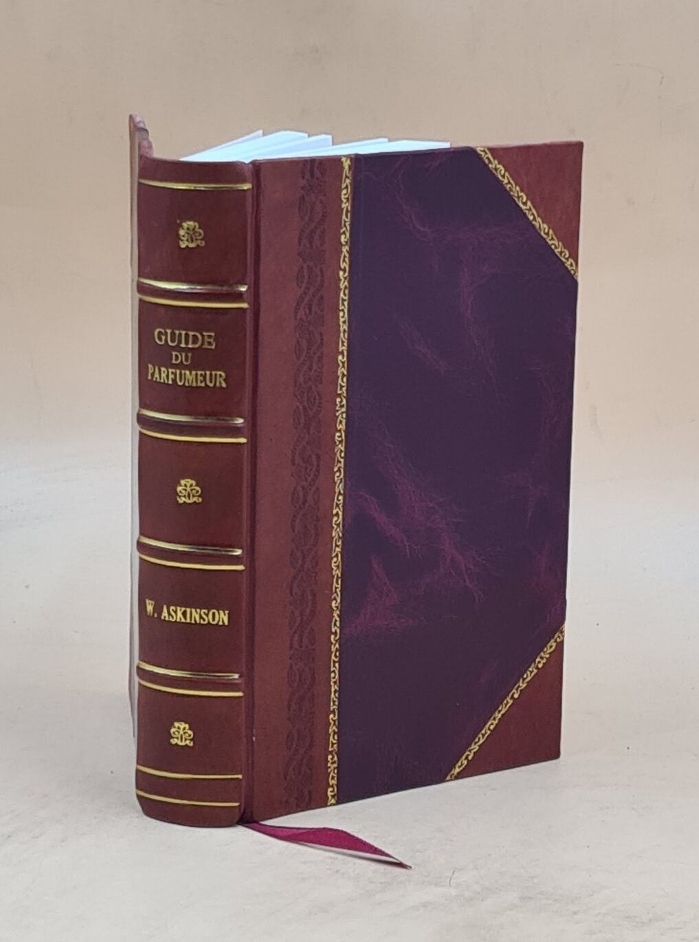 Expert Guide to Perfumery: Scents, Essences, Extracts & Vinegars – Leather Bound Edition