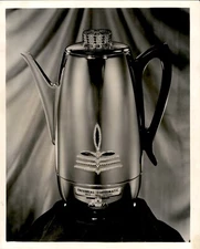 LD351 1957 Orig Photo JEWELED UNIVERSAL COFFEEMATIC PERCOLATOR VINTAGE LUXURY