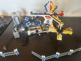 LEGO Expert: Fairground Mixer (10244) Complete Ride, Many Additional Pieces