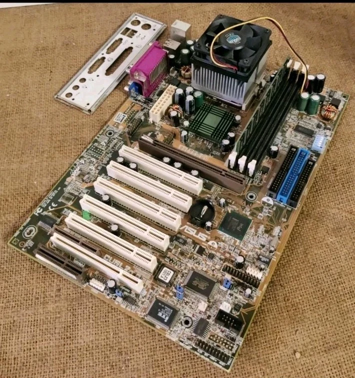 ASUS CUSL2 ATX  Motherboard Socket 370  Scheda Intel Pentium III - RAM SDR ✅ - Immagine 2 di 4