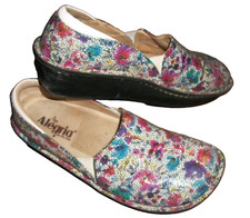 ALEGRIA DEB BLISSFUL MOSAIC CLOGS EU39 Wm 8.5-9 FLORAL RED BLUE BLACK GUC READ