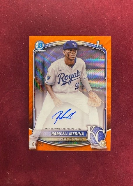 2025 Bowman Chrome Ramcell Medina ROYALS AUTO ORANGE WAVE REFRACTOR 1ST RC 01/25