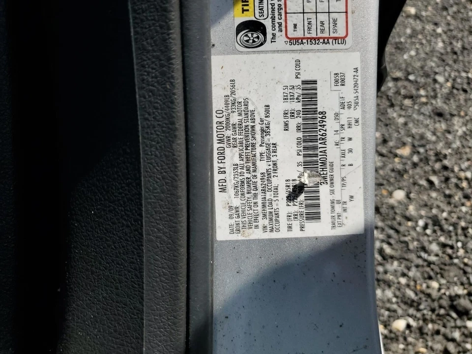 Console teto frontal com teto solar compatível com 10-12 FUSION 2670604 - Imagem 2 de 4