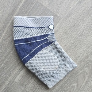 Bauerfeind Breathable Elastic Knee Compression Sleeve Gray Blue Sports Gym