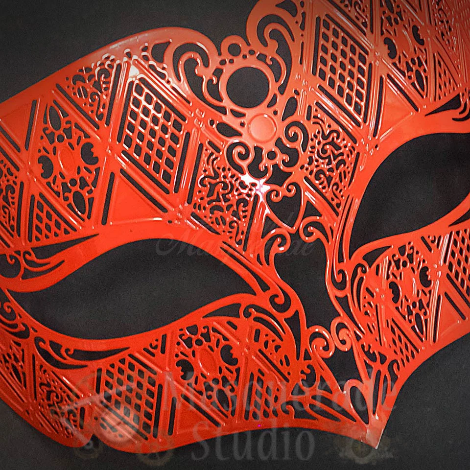 Mens Unisex Simplistic Filigree Light Metal Mardi Gras Masquerade Mask [Red] - Image 4 of 4
