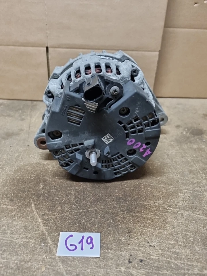 Генератор переменного тока 2015 Mercedes-Benz A200 2.1 дизельный 6-ступенчатый ручной A0009063322 - Изображение 3 из 4