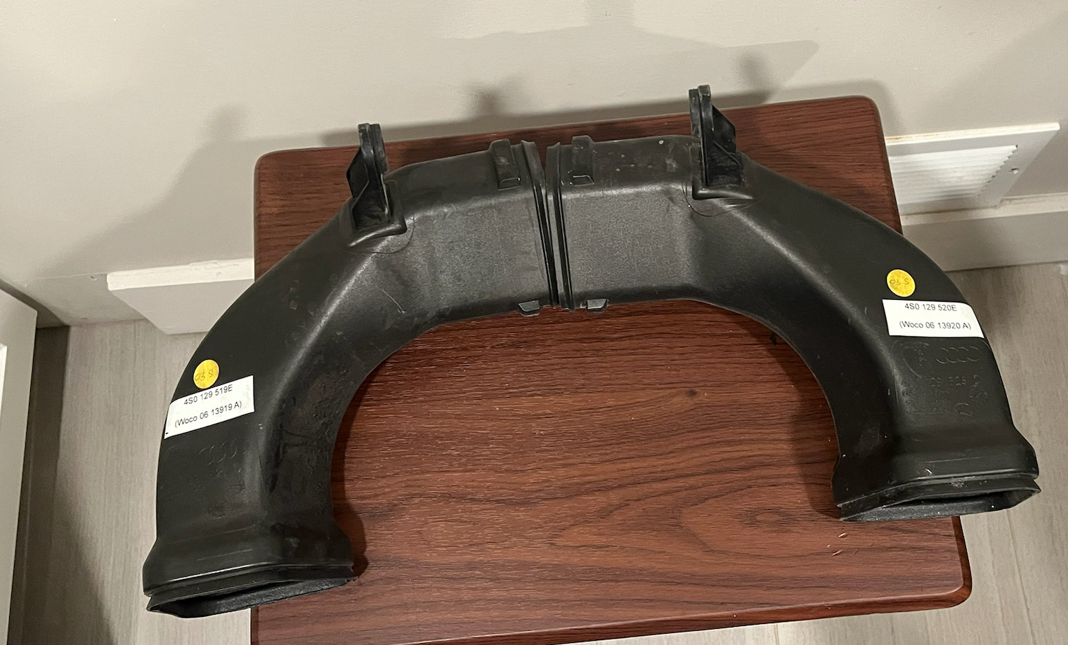 2017 LAMBORGHINI HURACAN REAR INTAKE HOSE DUCT RIGHT SIDE & LEFT SIDE