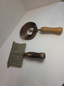 Vintage Lot Of 2 Metal w/ Wood Red Handle Horse, Animal Grooming Brush