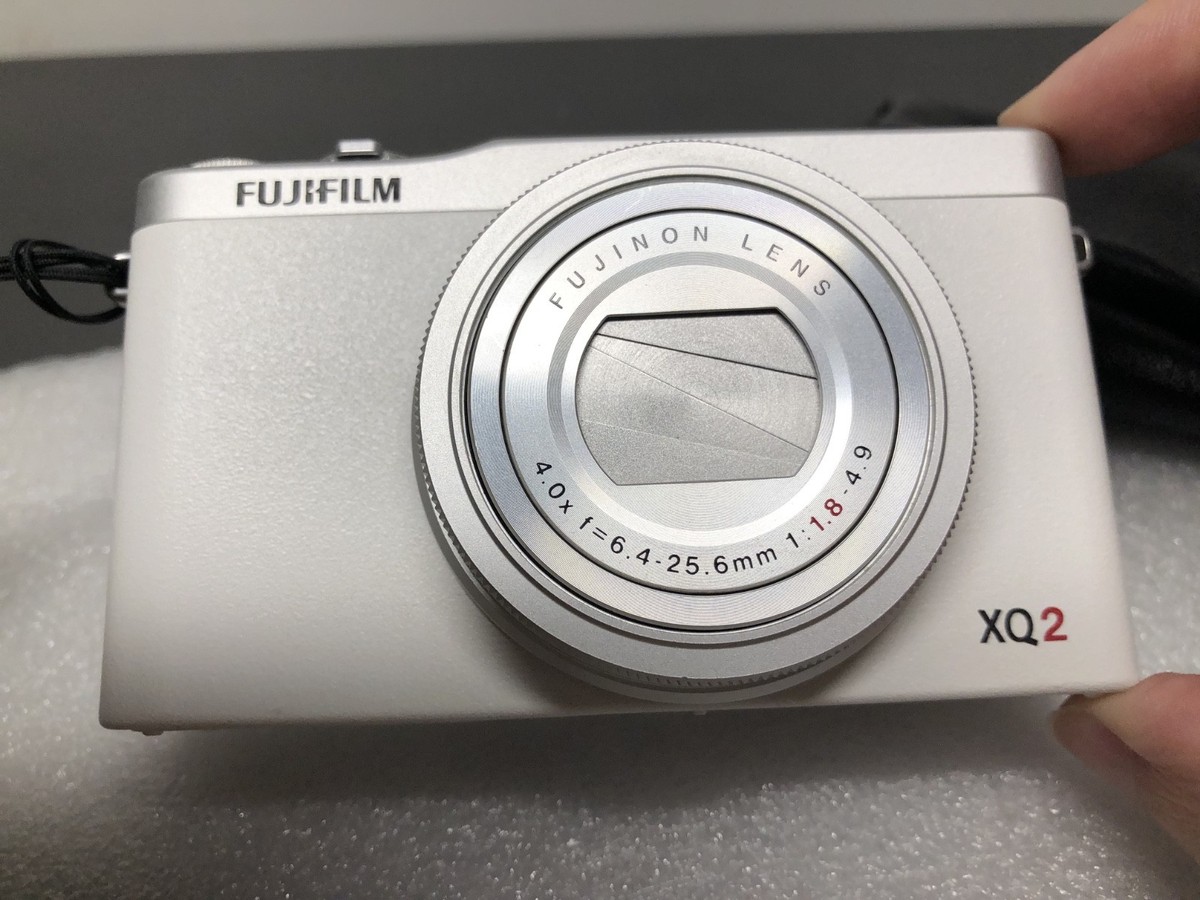 FUJIFILM XQ2 Digital Camera 12.0 MP - white | eBay