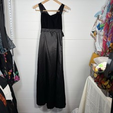 Elegant Black Evening Gown with Large Bow Guesstimate Size Small