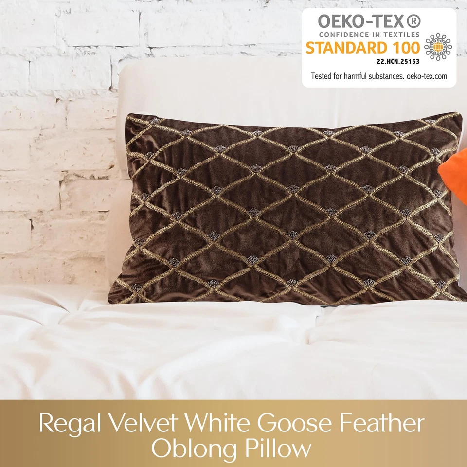 Almohada Decorativa, Lujosa Funda Extraíble de Terciopelo Embellecida a Mano, 100% Blanco Go... Foto 2 de 4