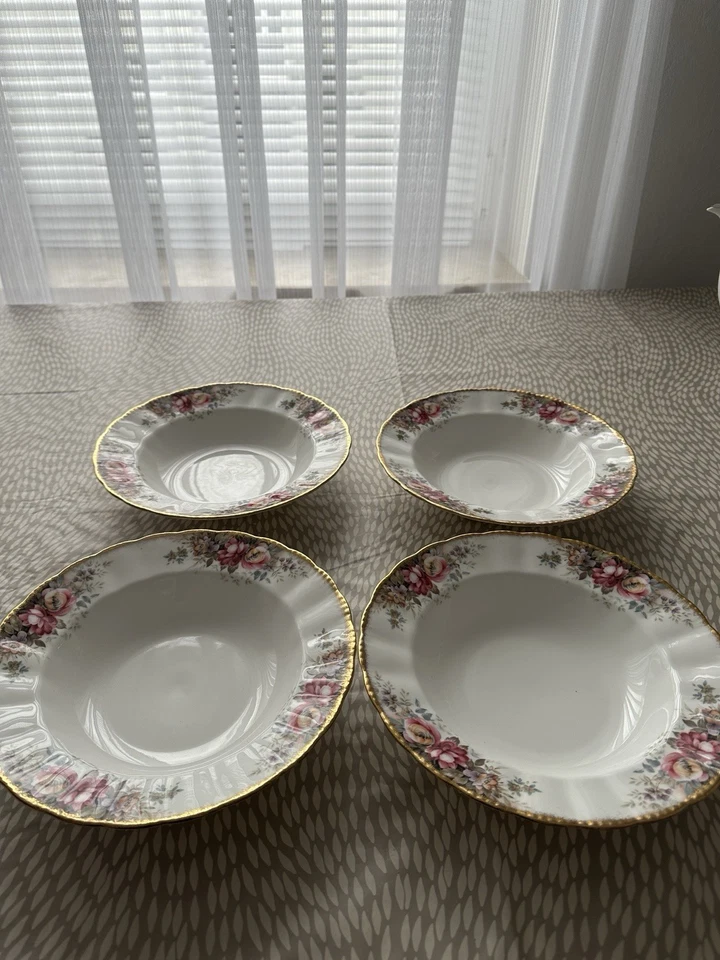 Queen Anne Summer Rose Teller Set 16 Stück 