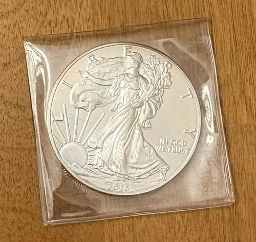 2016 1 oz American Silver Eagle Coin (BU)